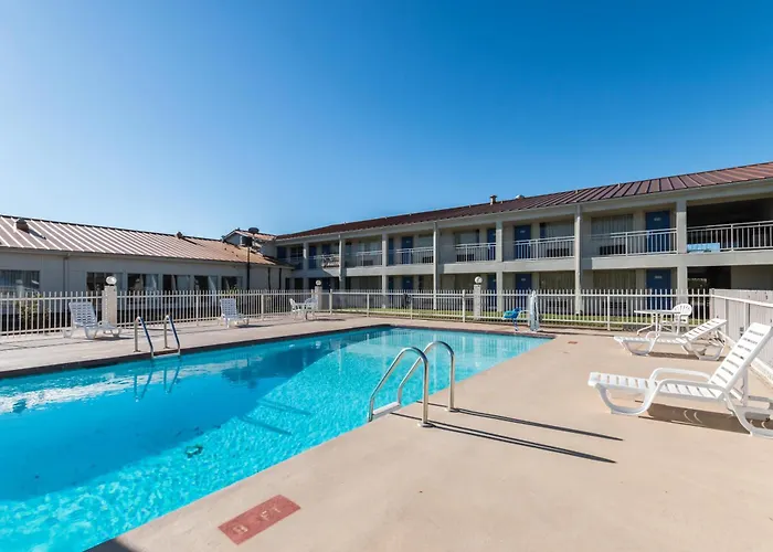 Motel 6-Stephenville, TX