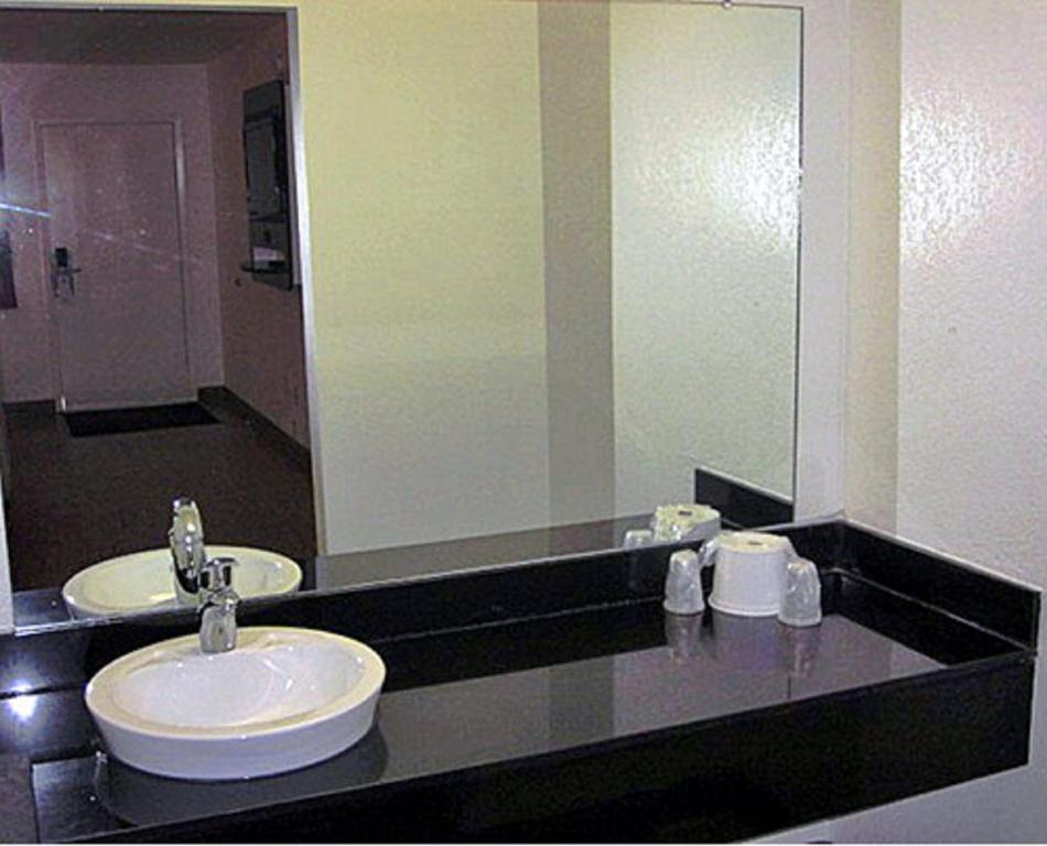 Hotel 6-stephenville, Tx 2*